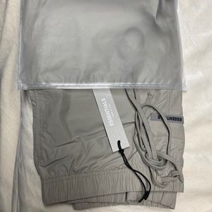 FEAR OG GOD essentials track pant (moss color)